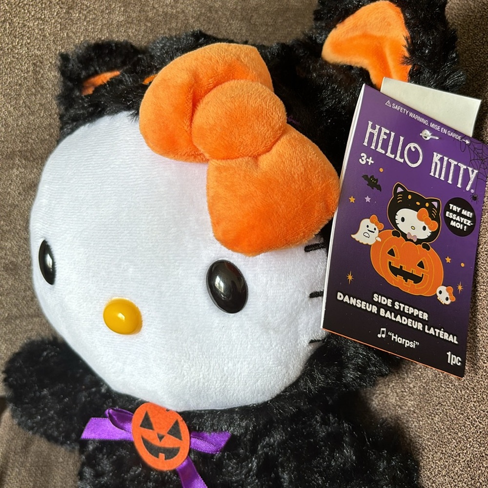 TikTok Viral Rare Hello Kitty Halloween Black Cat Side Stepper Animatronic - Picture 4 of 4